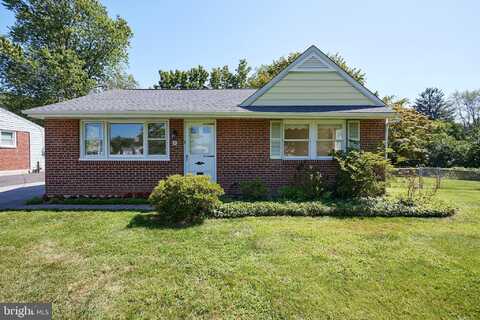 4 VALLEY VIEW CIRCLE, NORRISTOWN, PA 19401