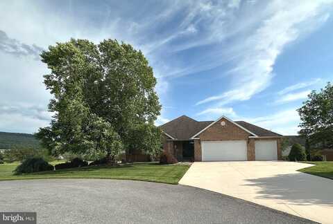 6396 SAUCON VALLEY DRIVE, FAYETTEVILLE, PA 17222