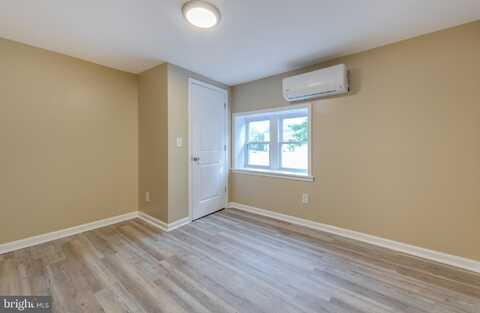 39 W FRONT STREET, BRIDGEPORT, PA 19405