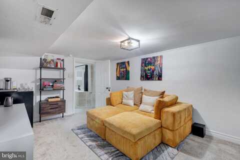 3325 BRENDAN AVENUE, BALTIMORE, MD 21213