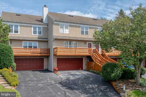 110 PINNACLE POINT, LANCASTER, PA 17601