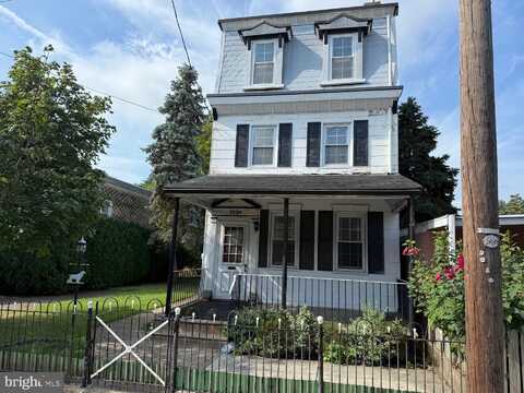 2824 PRATT STREET, PHILADELPHIA, PA 19137