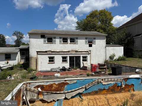 64 EVERGREEN AVENUE, BLACKWOOD, NJ 08012