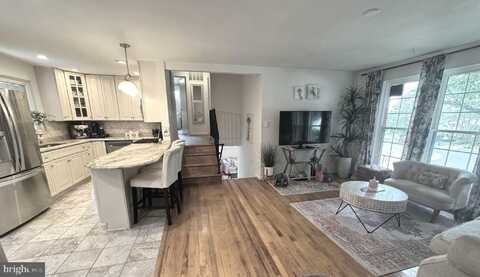 5610 IONA WAY, ALEXANDRIA, VA 22312
