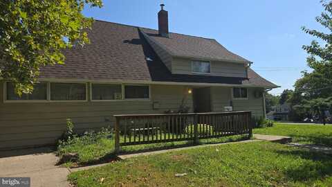 2 ASTER LANE, LEVITTOWN, PA 19055