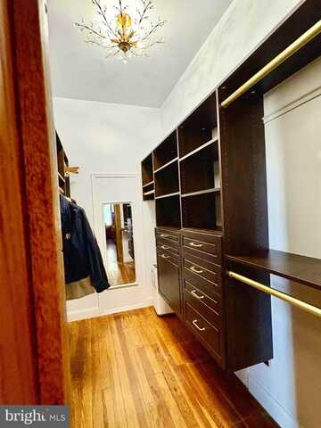 2316 BAUERNSCHMIDT, ESSEX, MD 21221