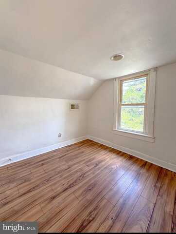 722 W GLENWOOD AVENUE, SMYRNA, DE 19977
