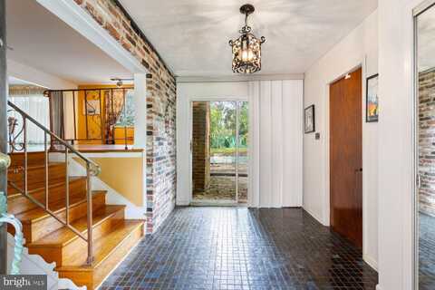 5800 SIR GALAHAD ROAD, GLENN DALE, MD 20769