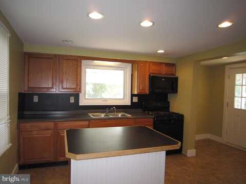 21 N. MAIN STREET, EAST PROSPECT, PA 17317