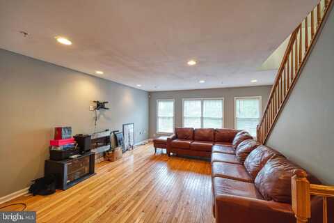 863 BARNABY STREET SE, WASHINGTON, DC 20032