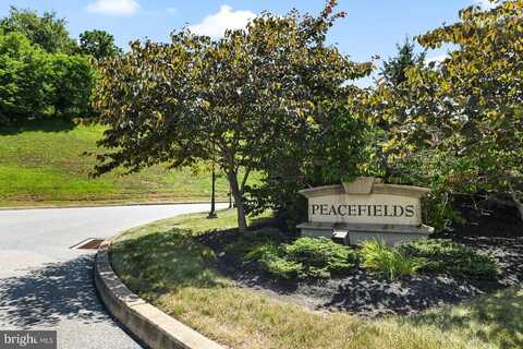 318 BRUAW DRIVE, YORK, PA 17406