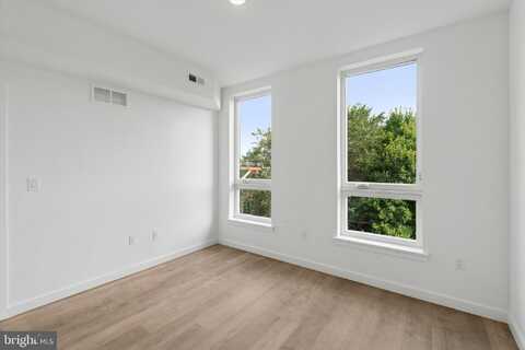 754 S 4TH STREET, PHILADELPHIA, PA 19147