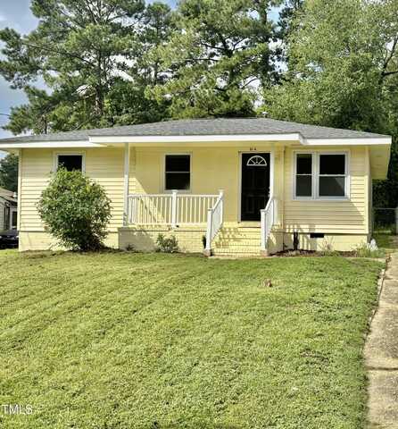 914 Fleetwood Drive, Fayetteville, NC 28305