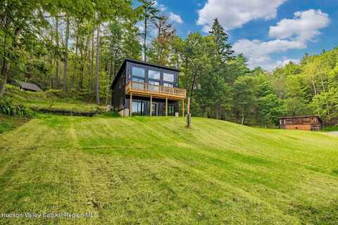 132-134 Irish Cape Road, Napanoch, NY 12458