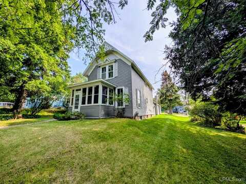 230 Diamond, Iron River, MI 49935
