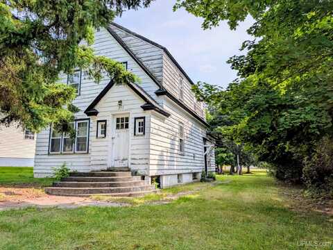 212 Diamond, Iron River, MI 49935