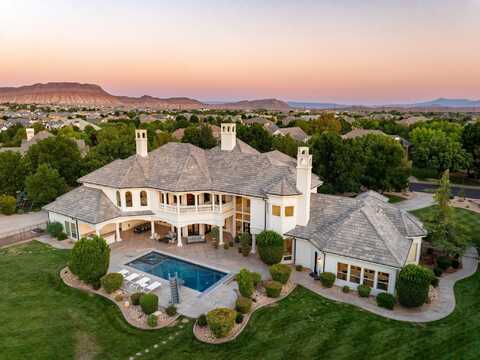 213 E Adam LN, Washington, UT 84780