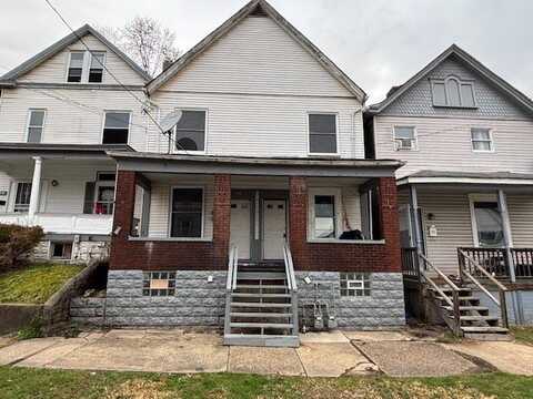 370 3rd St, Pitcairn, PA 15140