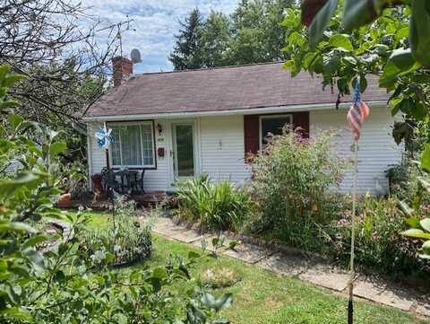 806 Kerry Hill Dr, Castle Shannon, PA 15234