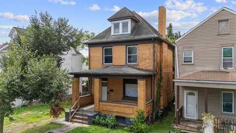 3045 Glen Mawr St, Sheridan, PA 15204