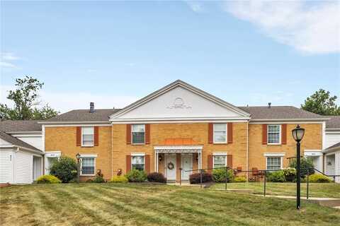 1825 Foxcroft Ln, McCandless, PA 15101