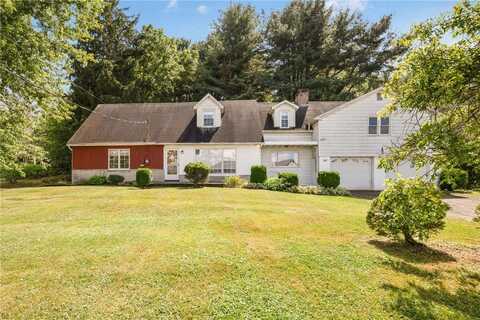 567 Valley Dr, Somerset, PA 15501