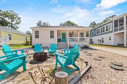 316 NE 52nd Street, Oak Island, NC 28465
