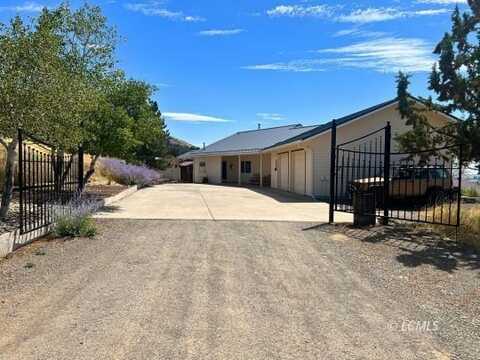 95932 Hillcrest Ln., Lakeview, OR 97630
