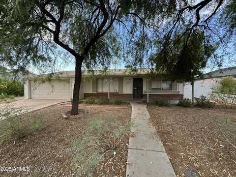 8526 E INDIANOLA Avenue, Scottsdale, AZ 85251