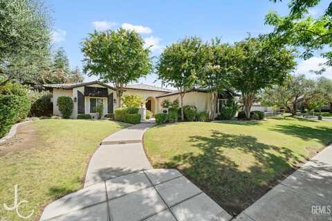 10700 Whitburn Street, Bakersfield, CA 93312
