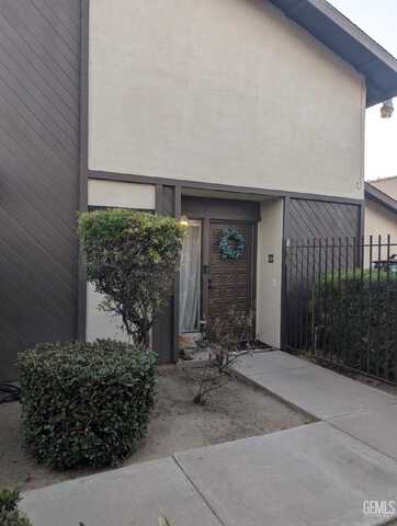 2601 Edmonton Street, Bakersfield, CA 93309