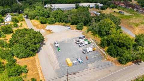 27101 Chrome Iron Road, Cloverdale, CA 95425