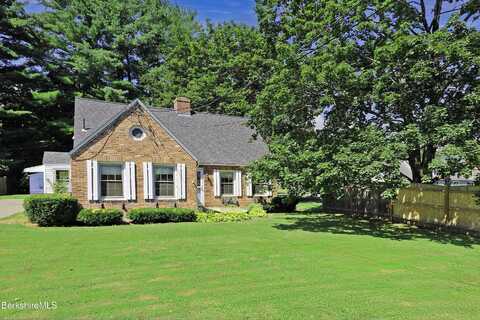 375 Plain Rd, Great Barrington, MA 01230