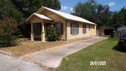 506 E BOWIE ST, Beeville, TX 78102