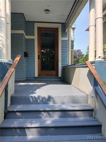 638 W Ferry Circle, Buffalo, NY 14222