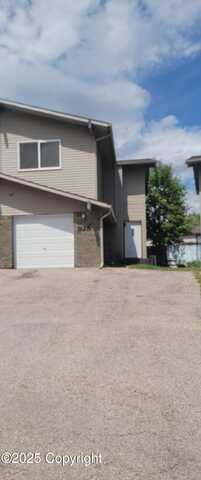 925 Mountain View Dr -, Gillette, WY 82716