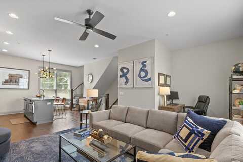 998 Ewing Alley, Columbus, OH 43201
