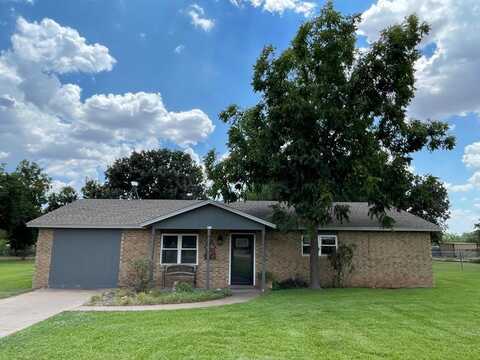705 Meadow LN, Bronte, TX 76933