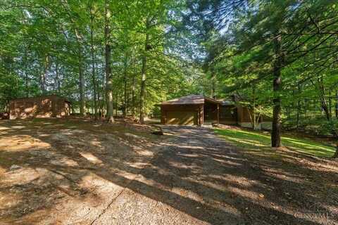 3505 Holly Ridge Drive, Paris, OH 45255