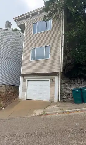2101 Ohio Avenue, Cincinnati, OH 45202