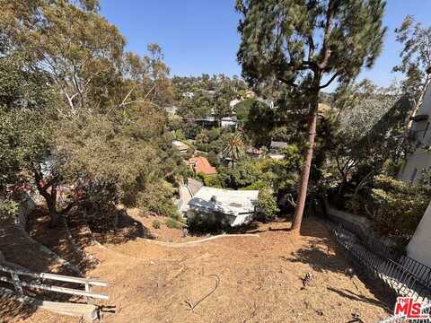 2878 N Belden Dr, Los Angeles, CA 90068