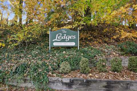 136 Shepard Avenue, Hamden, CT 06514