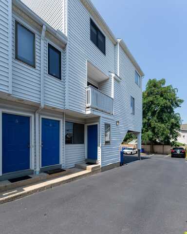 16 Arch Street, Norwalk, CT 06850