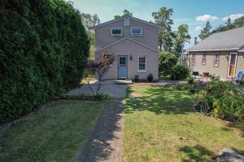 19 Wordsworth Road, East Hampton, CT 06424