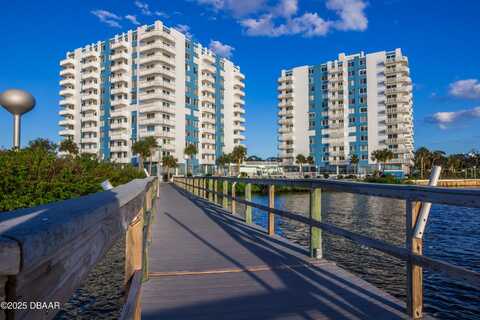 925 N Halifax Avenue, Daytona Beach, FL 32118