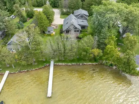5589 Clark Lake Dr, Jacksonport, WI 54235