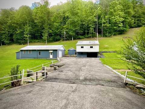 893 Harolds Br, Pikeville, KY 41503