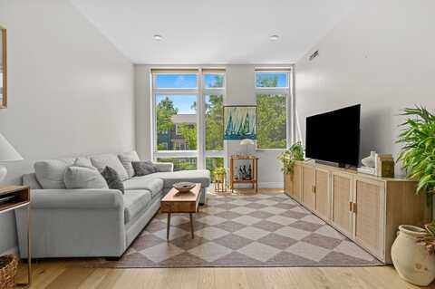 170 W Broadway 203, Boston, MA 02127