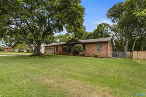 8505 Hickory Hill Lane, Huntsville, AL 35802