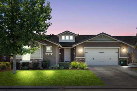 1632 Broadbent Lane N, Clovis, CA 93619
